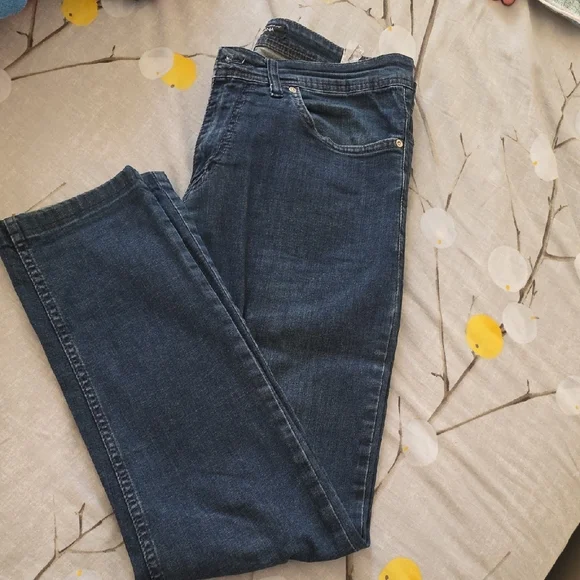 Dolce & Gabbana Men's Blue Straight Jeans - Picture 7 of 13